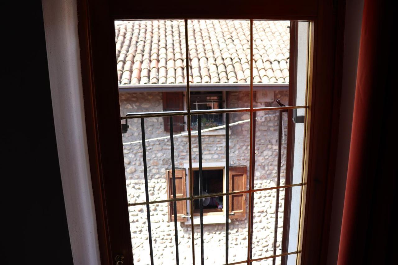 Le Camere Dell'Ancora Monzambano Exterior photo